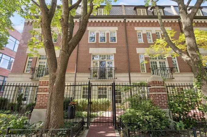 2632 N Southport Ave, Chicago, IL 60614 - MLS 11923625 for Sale
