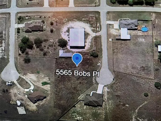 5565 Bobs Pl, Fort Worth, TX 76126 for Sale