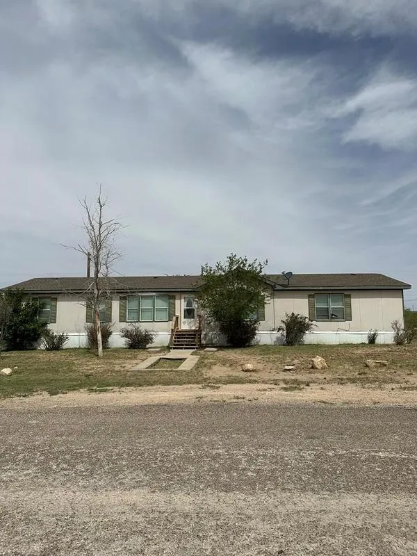 408 W 1st, Mc Camey, TX 79752 for Sale