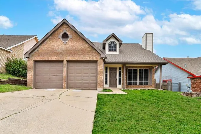 10024 Long Rifle Dr, Fort Worth, TX 76108 for Sale