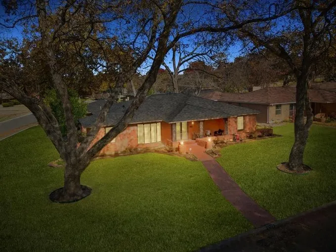 Dallas, Dallas County, TX House for sale Property ID: 418454180