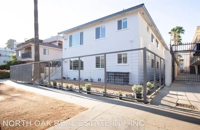 4019 Oakwood Avenue, Apt. 6  4019 Oakwood Avenue for Sale
