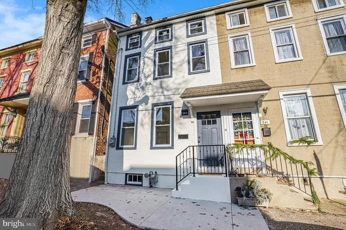 243 Washington Ave, Phoenixville, PA 19460  MLS# PACT2057932 for Sale