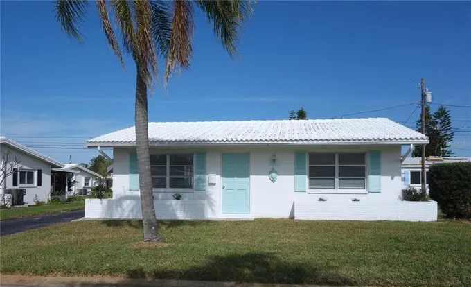 14125 87th Ave, SEMINOLE, FL 33776  MLS# U8226193 for Sale