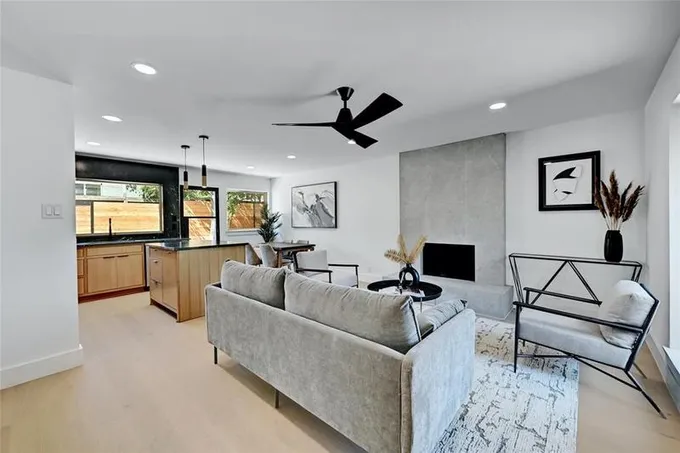 2009 Holland Ave B, Austin, TX 78704 for Sale