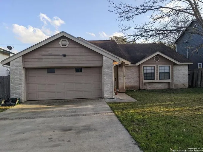 7812 TRUMBAL, Live Oak, TX 78233-2650 for Sale