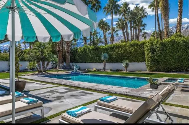 801 S Sunrise, Palm Springs CA 92264 for Sale