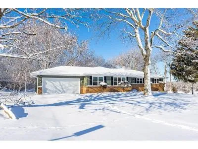 Applewood Ln for Sale