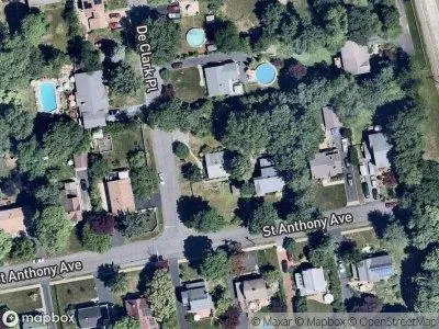 De Clark Pl for Sale