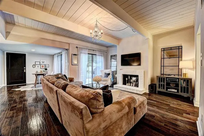 5374 Brownway Street D35, Houston, TX 77056 for Sale