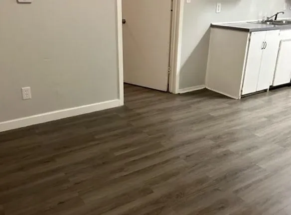 1301 Pine St unit 1 - Texarkana, TX 75501 - Home For Rent