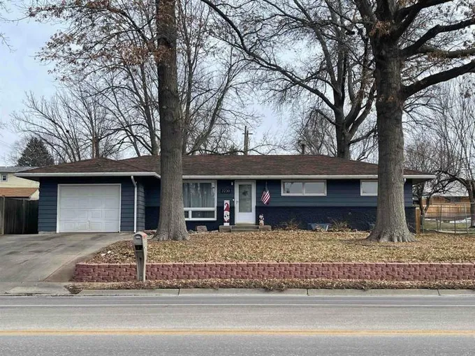 2230 N 70TH ST, LINCOLN, NE 68505 Single Family Residence For Sale  MLS# 20240016