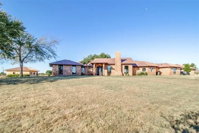 Whitesboro, Grayson County, TX House for sale Property ID: 418617384