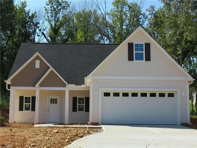 136 MEADOW LN, Thomasville, NC 27360 Single Family Residence For Sale  MLS# 1109705