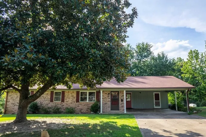 308 N Adams St, Mena, AR 71953  MLS# 23032087 for Sale