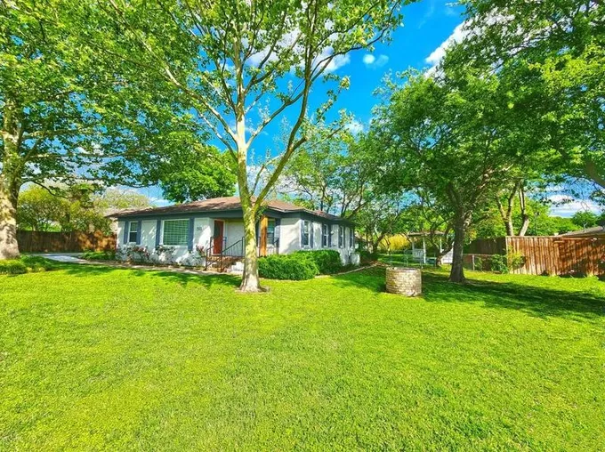 511 Houston St, Cedar Hill, TX 75104 - MLS 20374841 for Rent