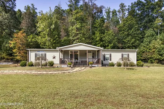 Sweetwater, Roane County, TN House for sale Property ID: 417834323