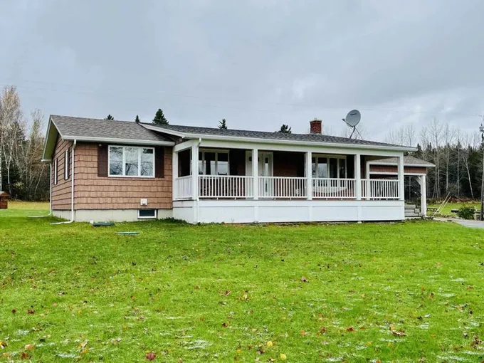 819 FISH POND RD, Columbia, NH 03576 Single Family Residence For Sale  MLS# 4977329