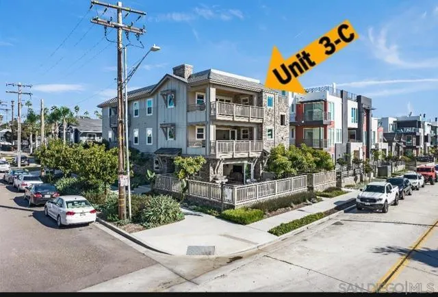 502 S Cleveland Unit C-3 Unit 3/C, Oceanside CA 92054 for Sale