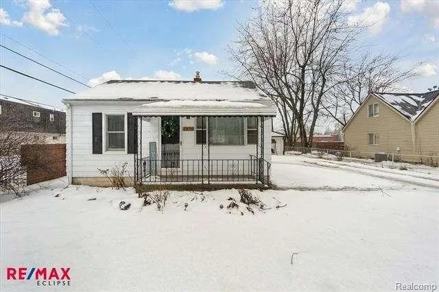 1970 BEECHMONT Street, Keego Harbor, MI 48320  621203619 for Sale