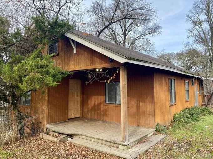 100 Branscomb Rd, Laytonville, CA 95454 - MLS 323929657 for Sale