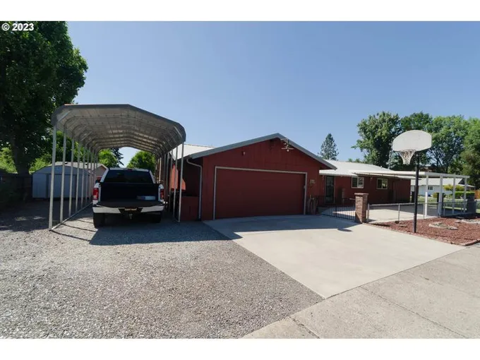 824 KEITH AVE, Medford OR 97504 for Sale