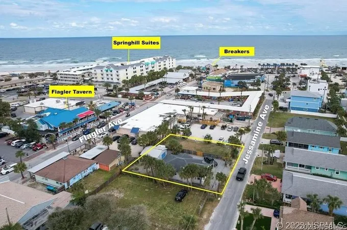 412 Jessamine Ave, New Smyrna Beach, FL 32169 - MLS NS1073552 for Sale
