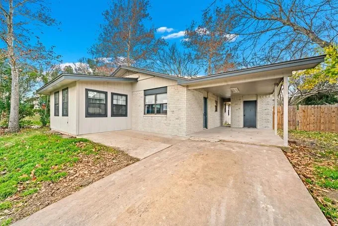 237 Indian Creek Rd, Ingram, TX 78025 for Sale
