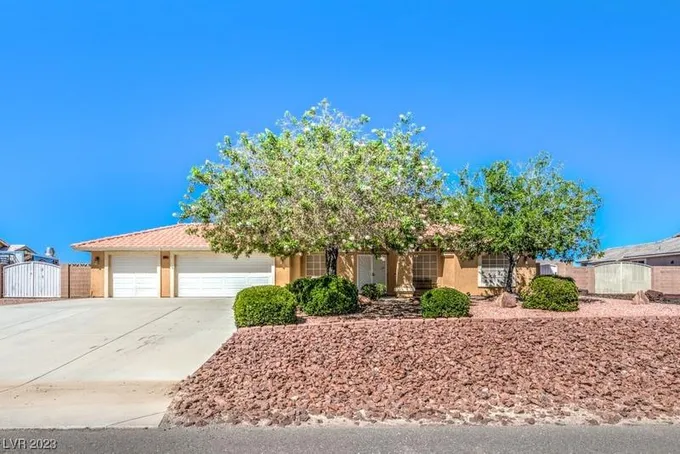 4880 Stoneham St, Pahrump, NV 89061  MLS# 2525145 for Sale