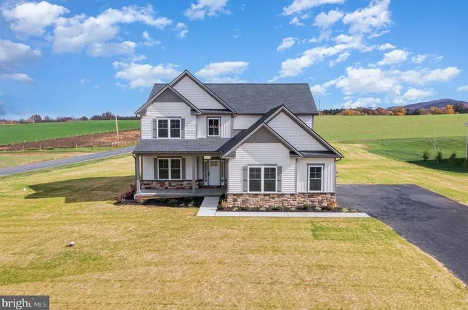 205 Mountain View Rd, Mount Holly Springs, PA 17065 - MLS PACB2025712 for Sale