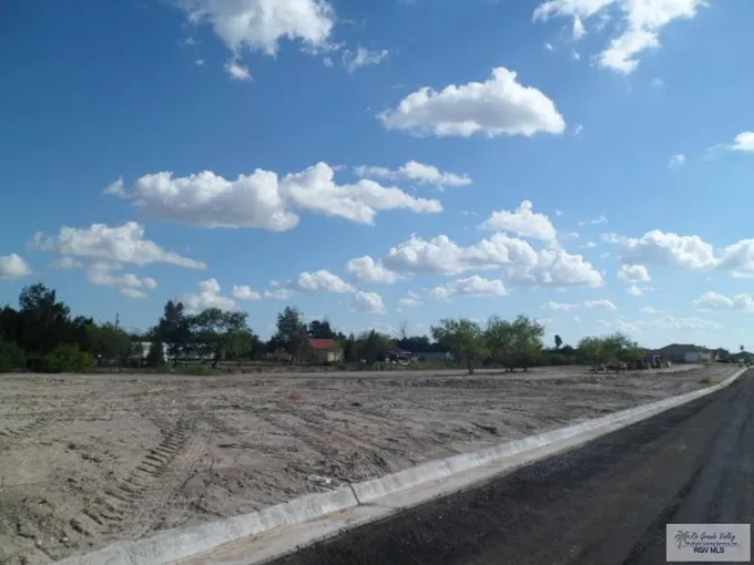 Circulo Paradise, Lot 76, San Benito, TX 78586 for Sale
