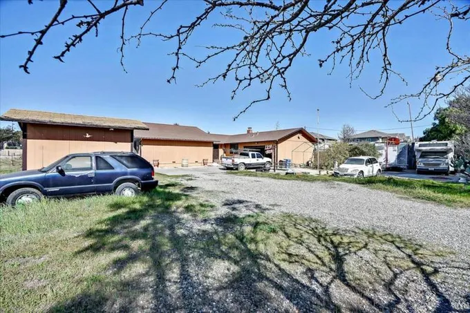 1294 OAK AVE, GREENFIELD, CA 93927 Single Family Residence For Sale  MLS# ML81878600