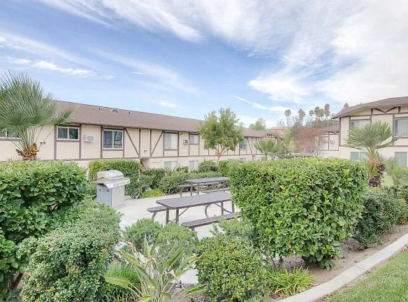 Temecula Gardens Apartments - 29405 Rancho California Rd - Temecula, CA Apartments for Rent