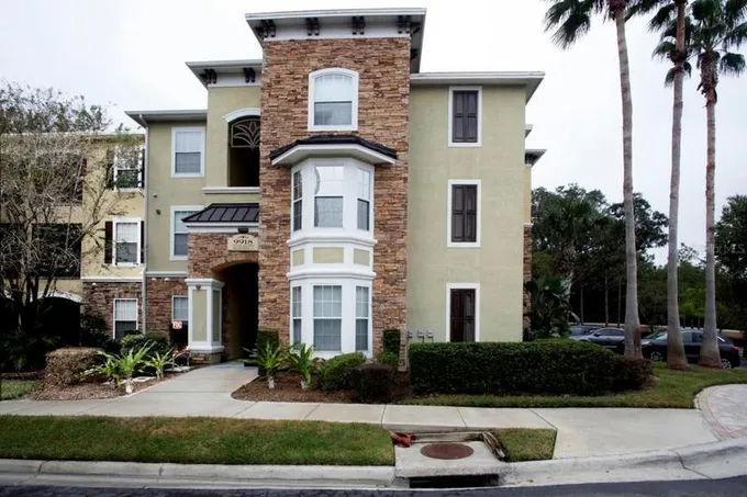 9918 COURTNEY PALMS BLVD APT 102, TAMPA, FL 33619 Condominium For Sale  MLS# T3486675