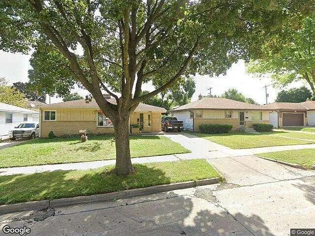 Villard, MILWAUKEE, WI 53225  608596242 for Sale