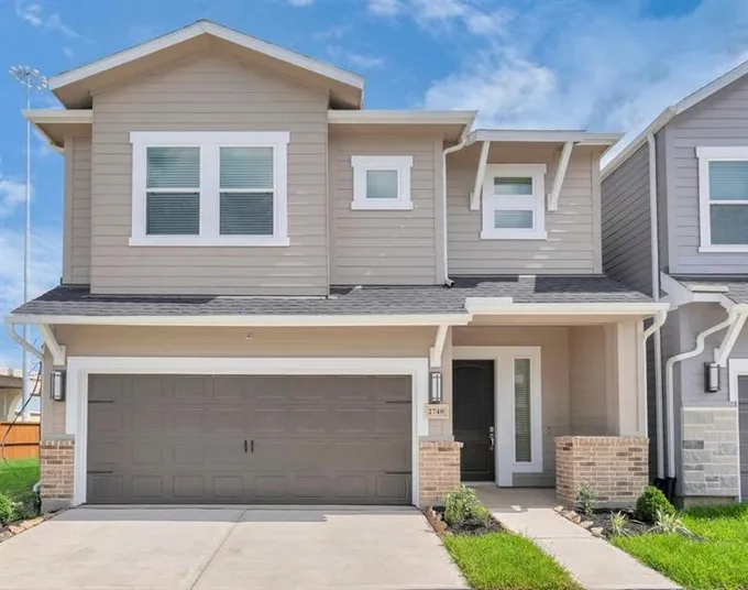 2708 Brown Lake St, Houston, TX 77008 for Rent