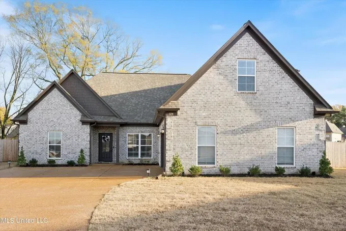 124 HONOR CV, Senatobia, MS 38668 Single Family Residence For Sale  MLS# 4065361