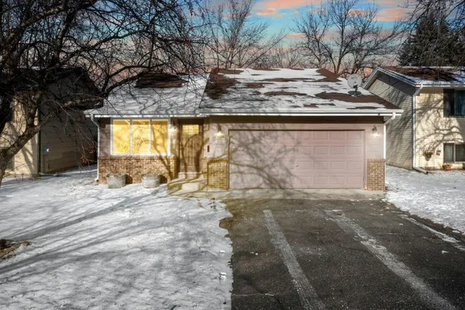 4870 W 125TH ST, Savage, MN 55378 Single Family Residence For Sale  MLS# 6466687