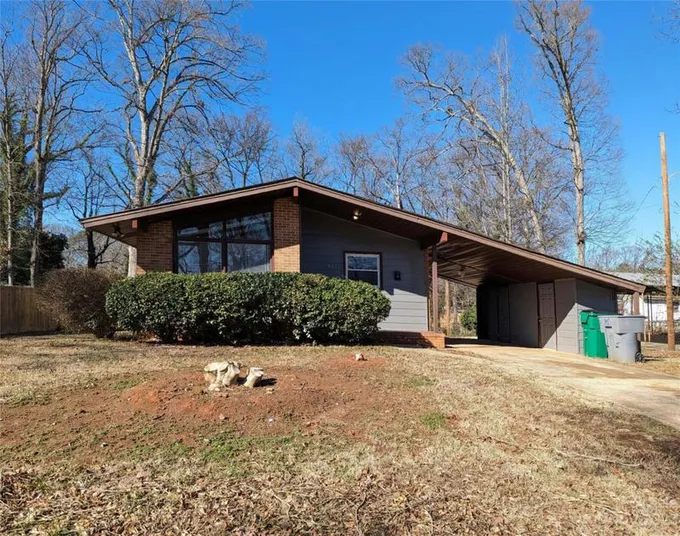841 SQUIRREL HILL RD, Charlotte, NC 28213 Single Family Residence For Sale  MLS# 4092216
