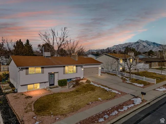 797 E SPRUCE MESA WAY, Sandy, UT 84094 Single Family Residence For Sale  MLS# 1976728