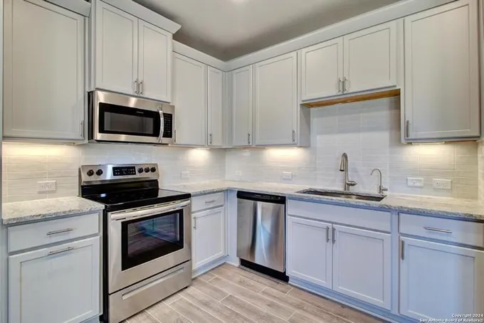 867 Farmhouse Trail, New Braunfels, TX 78130 for Sale