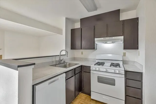 2366 N Main 6, Salinas CA 93906 for Sale