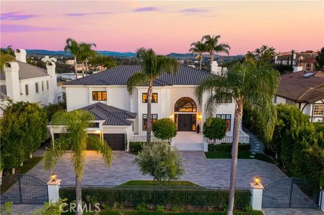 25762 Dillon, Laguna Hills CA 92653 for Sale