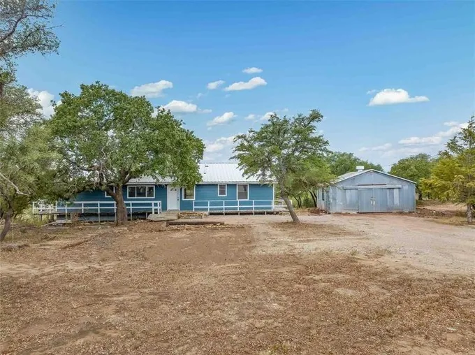 Breckenridge, Stephens County, TX Lakefront Property, Waterfront Property, House for sale Property ID: 417693158