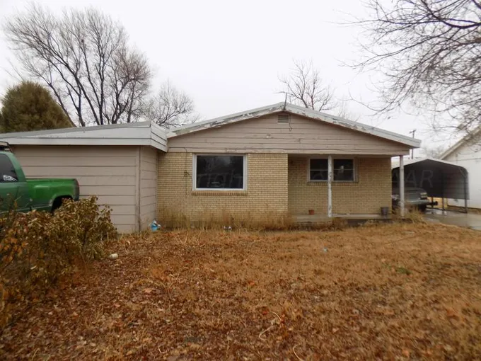 803 Ave R, Sunray, TX 79086 for Sale