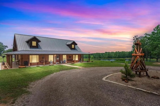 19899 County Road 481, Lindale, TX 75771 for Sale