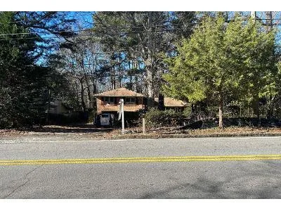 Henderson Rd for Sale