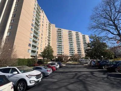 Slaters Ln Apt 1102 for Sale