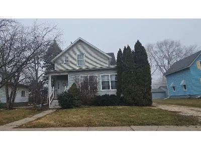 W 7th St for Sale