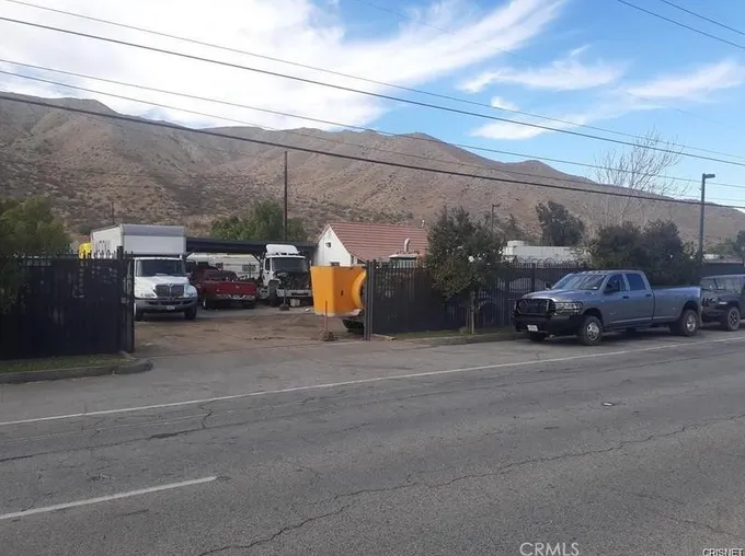 17145 Sierra, Canyon Country, CA 91351 - MLS SR23207589 for Sale
